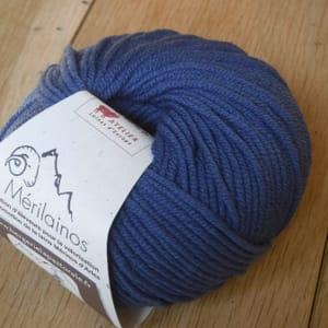 Pelote de laine Mérinos Bleu foncé