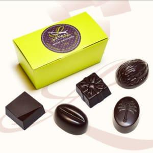 Assortiment de chocolats noir