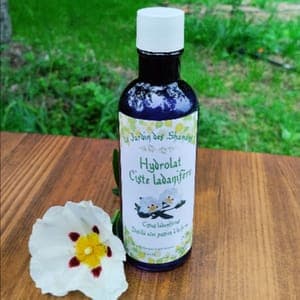 Hydrolat (eau florale) Ciste ladanifère