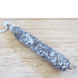 Saucisson aux noisettes