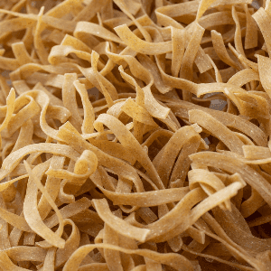 Tagliatelles aux œufs et semoule de blé