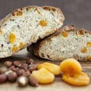 Pain abricot et noisette