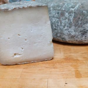 TOMME DE CHEVRE 300 Gr affinage 2-3 mois (jeune)