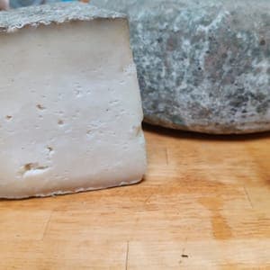 Tomme de chèvre portion 300g