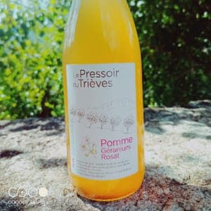 Jus de Pomme-Geranium Rosat