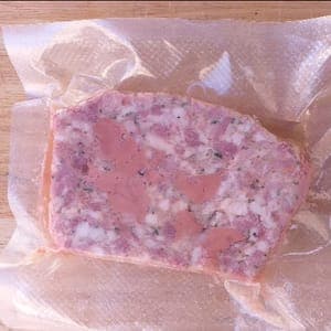 Terrine de foies de volailles au pineau des Charentes