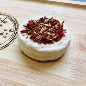 Vachou frais au lait cru aromatisé bruschetta