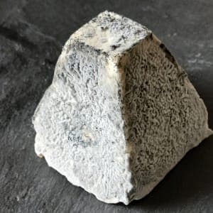 Pyramide cendrée