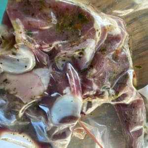 Côtelettes d’agneau marinée herbes de Provence 