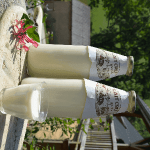 Lait en bouteilles en verre